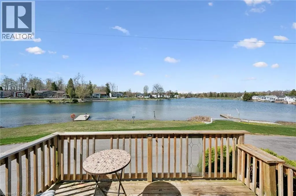 27 Trillium Beach Drive, Puslinch